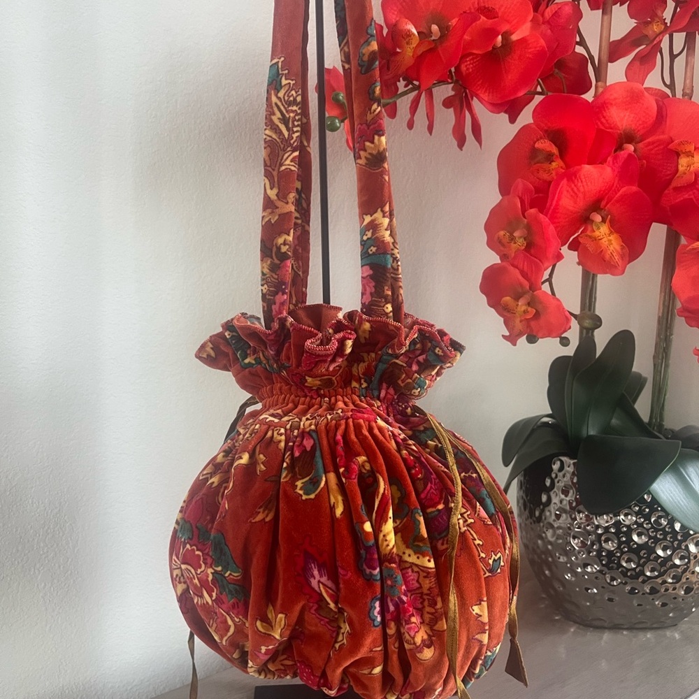 Elegant Floral Mini Bag - Red